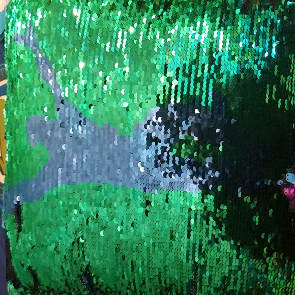 Bnwt Fortnight pillow - Picture 6 of 6